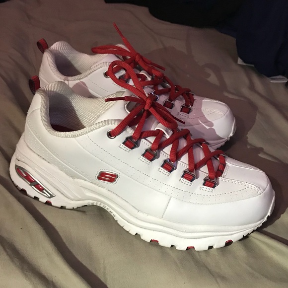chunky white sketchers